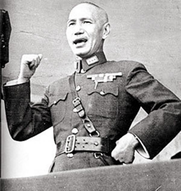 蔣介石最後是怎樣離開大陸的？