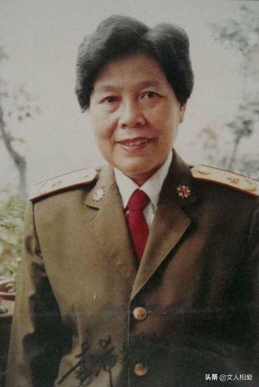 1988年我軍恢復軍銜時，授予五位女將軍，她們是哪裡人？有何貢獻