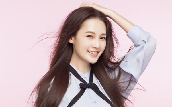 8位小花接拍新劇，楊冪在古偶打轉，熱巴資源好，趙麗穎野心大