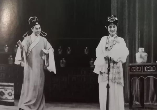 越劇老演員中一對4分4合的&OpenCurlyDoubleQuote;黃金搭檔&rdquo;