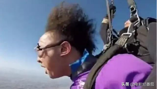 “禿頂”危機的10大男神，有人29歲髮際線堪憂，有人常年戴假髮套