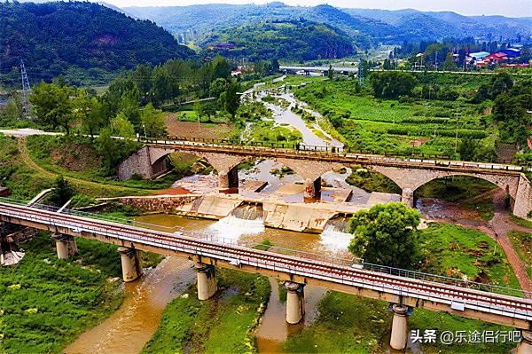 面積很小的河南縣級市,人均比較富裕,沒有村鎮,名勝古蹟卻很多 面積很小的河南縣級市,人均比較富裕,沒有村鎮,名勝古蹟卻很多