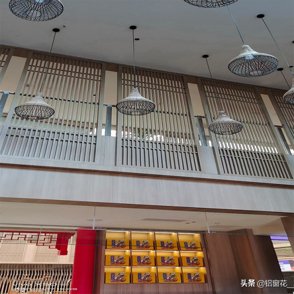 藝術裝飾金屬鋁合金屏風