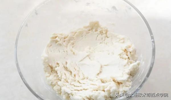 「米月餅」無用烤箱就能學，清甜不油膩，比傳統月餅好吃更健康