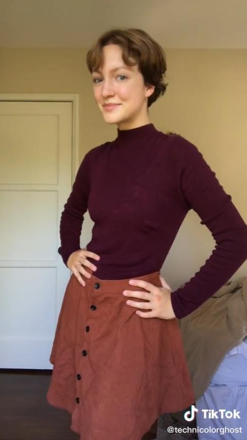 外國妹子紛紛模仿起梅格瑞恩的秋季穿搭，摩登雅痞風舒適又實用