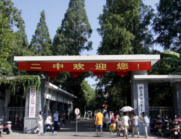 浙江3所優秀的高中，被清華列為“生源基地”，受到當地學生追捧