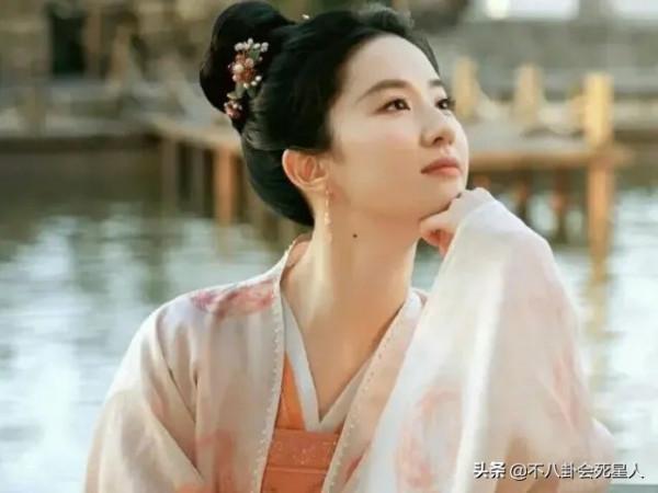 17部古裝劇將“決戰2022”，楊冪、熱巴領銜，趙露思等緊隨其後