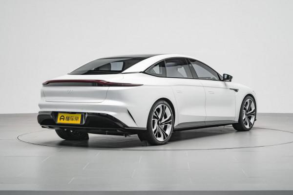 智己L7：高階中大型電動轎車，顏值和科技感都不錯，約嗎