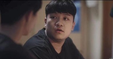 家有兒女尤浩然，前途不保只是因為長殘了？問題遠比你看到的多