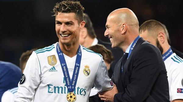 凌晨1點!巴黎向齊達內丟擲橄欖枝,姆皇留隊穩了!梅西成大贏家 凌晨1點!巴黎向齊達內丟擲橄欖枝,姆皇留隊穩了!梅西成大贏家