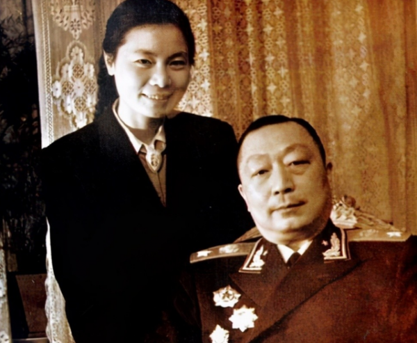 滿門忠烈的家庭:她是中國首位女中將,丈夫是上將,父親是元帥 滿門忠烈的家庭:她是中國首位女中將,丈夫是上將,父親是元帥