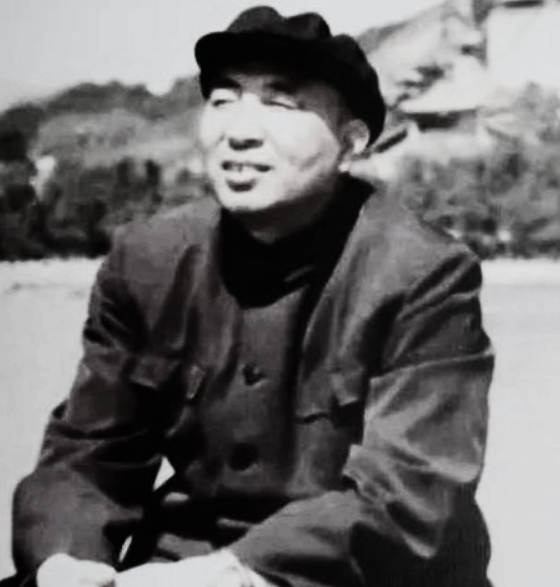 1950年山東一老頭被中央下令尋找，出獄後享受18級待遇，他是誰？