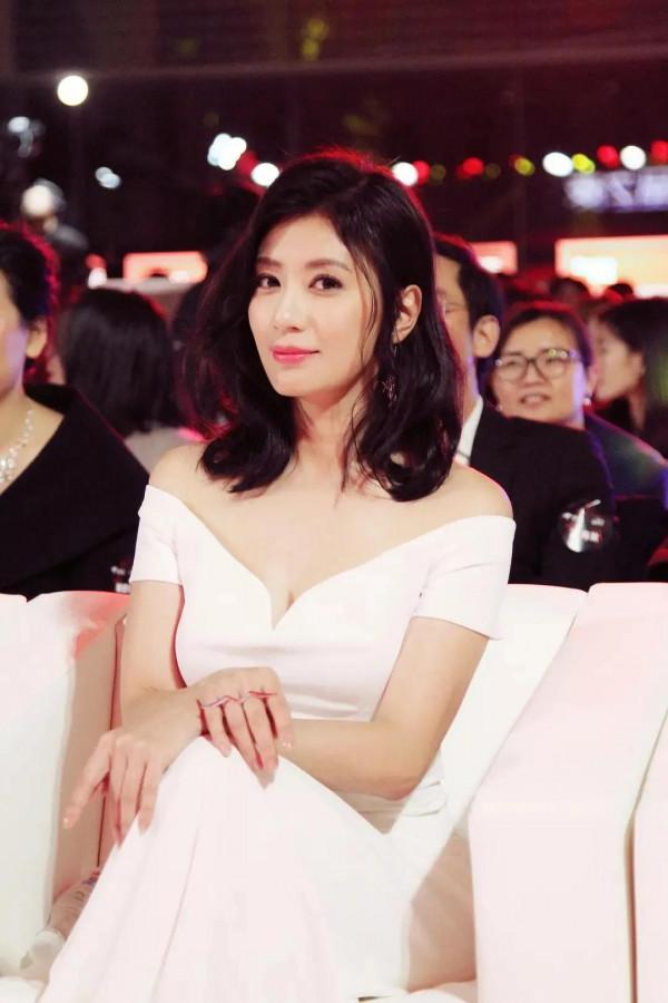 不老女神賈靜雯