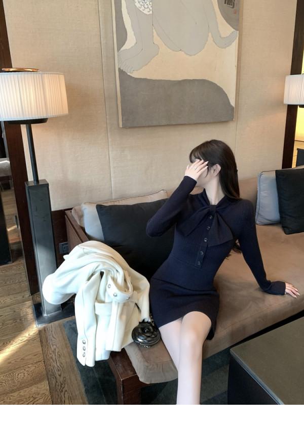 經典領結針織收腰氣質連衣裙，自帶一種讓人無法拒絕的優雅氣質