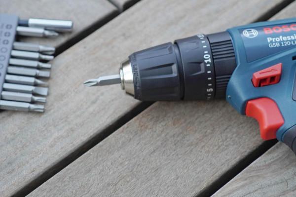 為什麼一套博世鋰電衝擊鑽套裝就能解決家裡的大多數安裝問題？