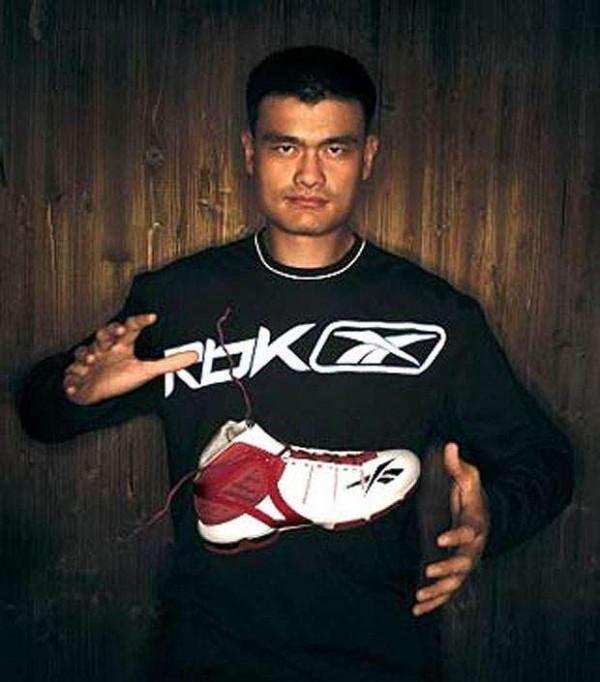 當年姚明為何拒絕了耐克的1.2億合同，而選擇了報價更低的銳步？