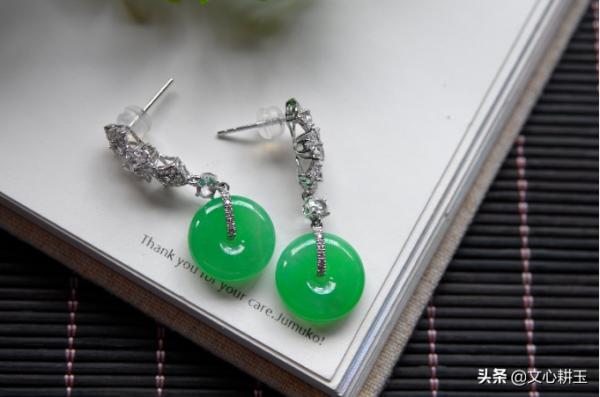 《致命女人2》窺20世紀初Art Deco裝飾藝術時期珠寶