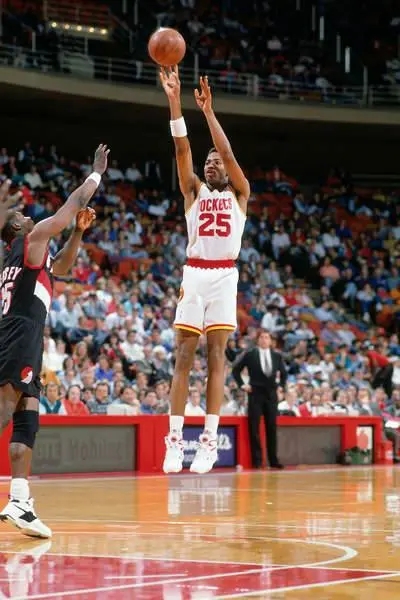 NBA紀實連載77：NBA超級福星，七冠王羅伯特霍里的開掛球生