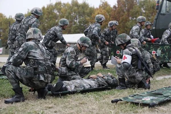 第71集團軍某旅女上士吳培：衛勤一線礪精兵！