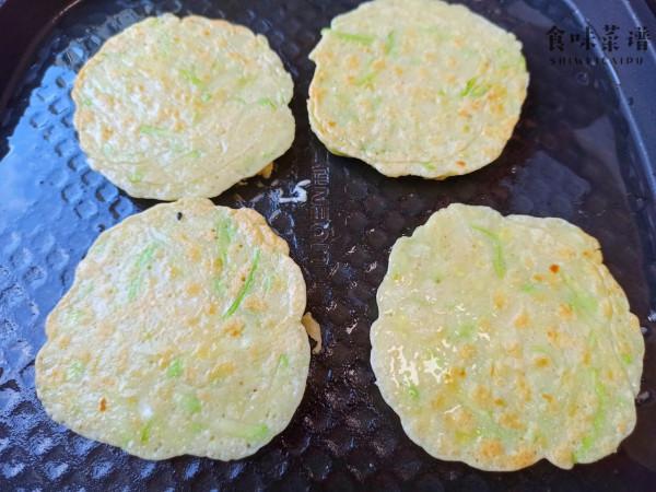 北京人愛吃的糊塌子做法,5分鐘出鍋,好吃營養又省事,一學就會 北京人愛吃的糊塌子做法,5分鐘出鍋,好吃營養又省事,一學就會