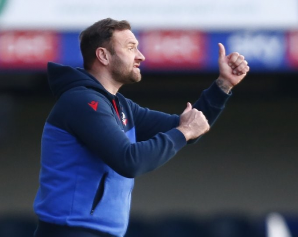 OD體育：博爾頓流浪者在伊恩·埃瓦特的帶領下穩步上升