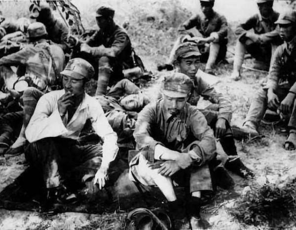 蔣介石率30萬大軍包圍，毛澤東卻原地睡覺3天，事後才知此計真高