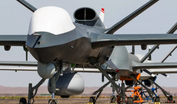 北非雙雄軍備競賽，中國裝備成香餑餑，“彩虹”無人機喜提大單