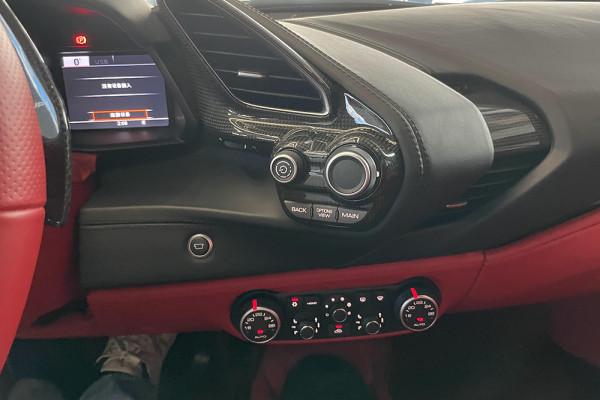 天價求好車！三年多的法拉利488Spider報價358萬，檢測師：奢侈