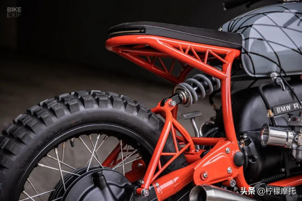 雙燈小眼青蛙“拳擊手”