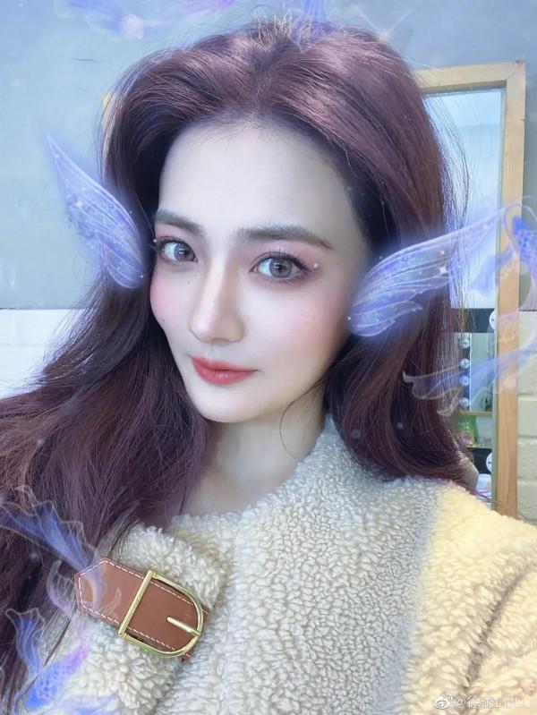 章子怡一家過萬聖節！小蘋果高顏值豔壓後媽，郭富城把方媛寵上天