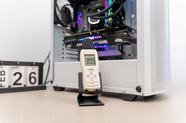 安靜又漂亮，質感很出色、德商必酷Light Wings靜音ARGB風扇 評測