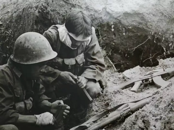 老山“7.12大捷”：全連激戰14小時打退敵人17次衝擊，殲敵282名