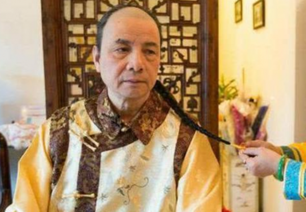 男子自稱多爾袞十世孫，為保皇家血脈不娶漢女，曾向國家索要故宮