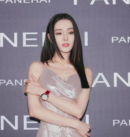 女明星出圈妝容盤點！熱巴AI妝、歐陽娜娜千金妝，鞠婧禕港風妝等