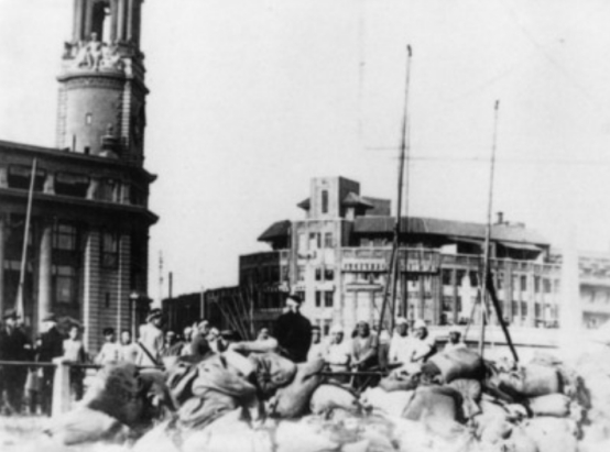 看到大街上睡著數十萬的解放軍,宋慶齡明白,國民黨回不來了 看到大街上睡著數十萬的解放軍,宋慶齡明白,國民黨回不來了