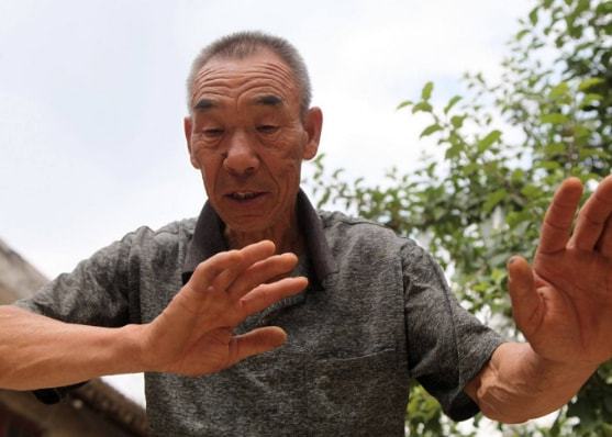 河南農村娃677分上清華,一家養豬艱難生活,為5000塊學費發愁 河南農村娃677分上清華,一家養豬艱難生活,為5000塊學費發愁