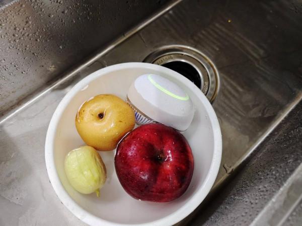 輕鬆搞定蔬果農殘檢測 - 華碩PureGo蔬果洗滌偵測器