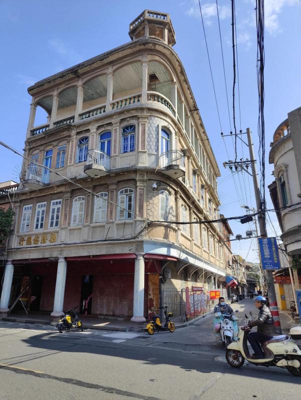 僑光影劇院周圍