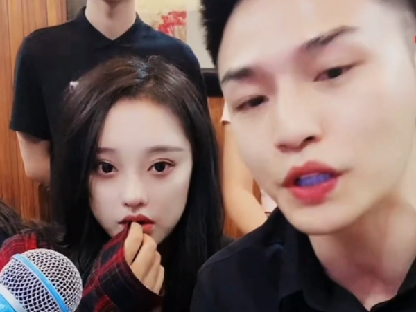 娜美叫囂辛巴有能耐再回應我一次，阿宇爆娜美直播掛一百萬人氣