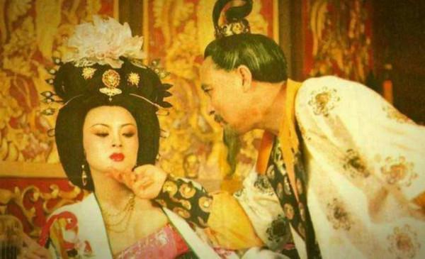 大唐白居易第一情詩,千古名篇《長恨歌》 大唐白居易第一情詩,千古名篇《長恨歌》