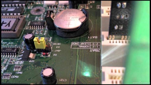 天冷不光人受不了 用電腦也得多注意