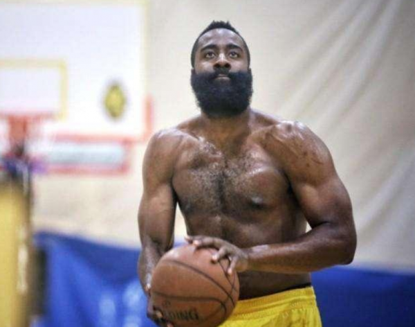 現役沒紋身的8大巨星，哈登恩比德上榜，約基奇白白淨淨