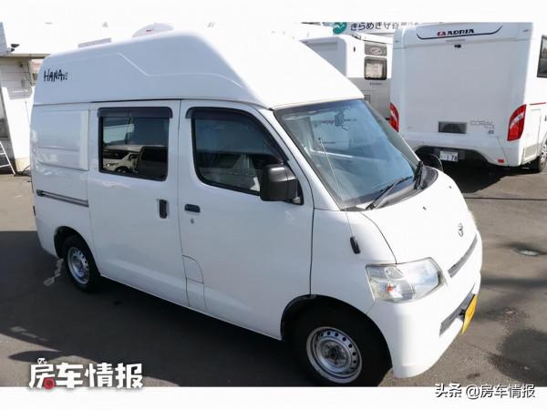 新款豐田床車,長度僅4米配1.5L動力,車裡居然有客廳和兩張床 新款豐田床車,長度僅4米配1.5L動力,車裡居然有客廳和兩張床