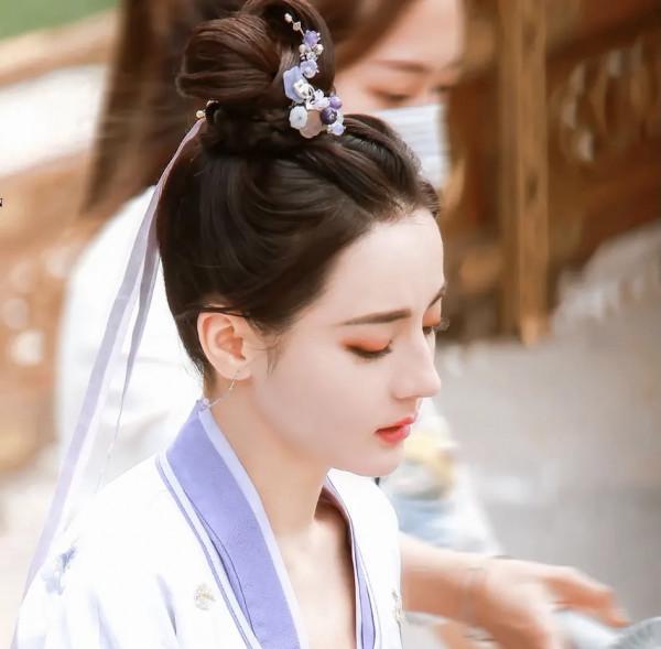 《安樂傳》殺青啦！迪麗熱巴太美，龔俊很俊，劉宇寧造型很驚豔