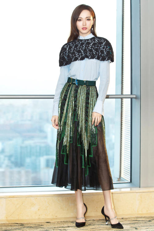 唐嫣，嫣然一笑就是傾城形象的女神