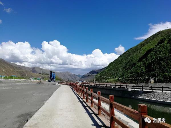 西藏自駕遊第四站：翻越折多山