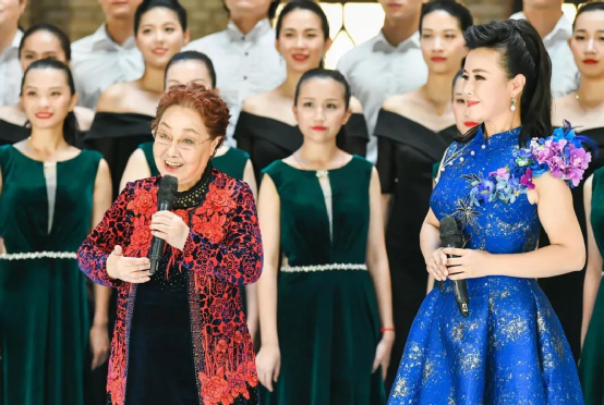 《我的祖國》演唱者郭蘭英：兩任丈夫皆去世，92歲無伴無兒女