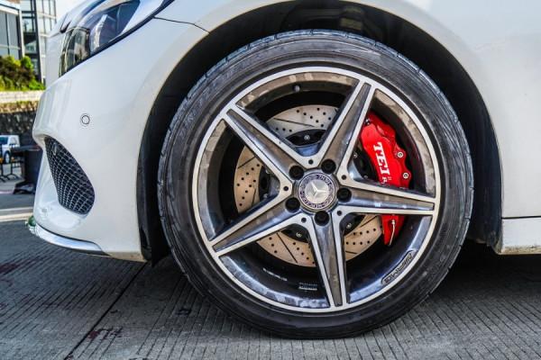 剎車卡鉗，賓士C200L改裝TEI Racing P60ES街道效能剎車卡鉗套裝