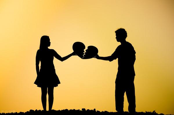 不要向任何人表示痛苦,因為20%的不關心,剩下80%聽到後很高興 不要向任何人表示痛苦,因為20%的不關心,剩下80%聽到後很高興