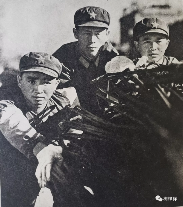 《解放軍畫報》中的“鐵道兵”(5)作者:梅梓祥 《解放軍畫報》中的“鐵道兵”(5)作者:梅梓祥